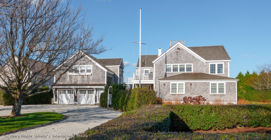  4 Brant Point Road